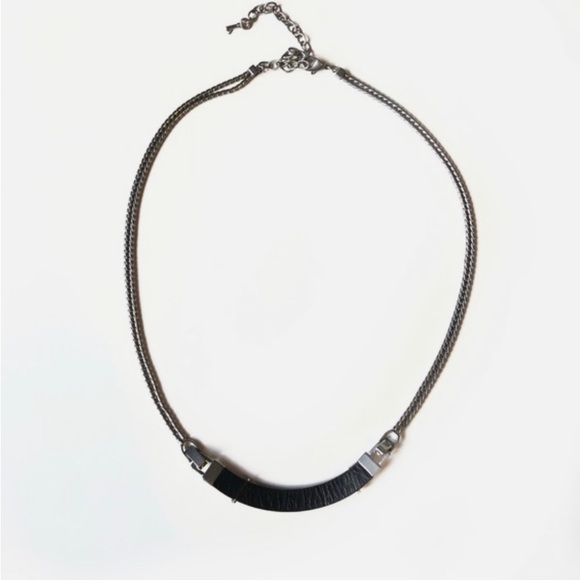 Keep collective reversible leather/chain necklace NEW IN BOX - Picture 3 of 5